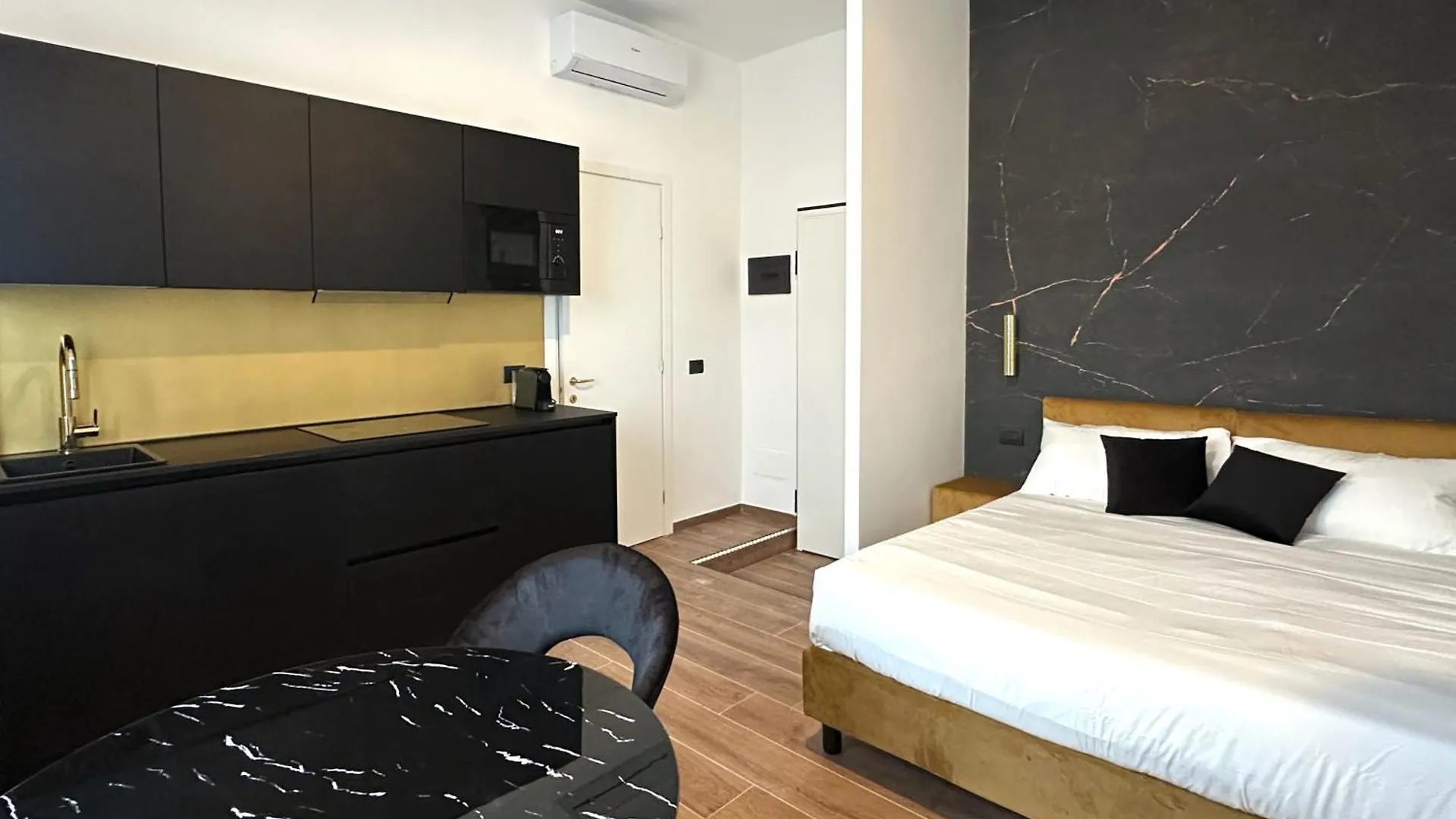 Apartment Maison Laurent Milan